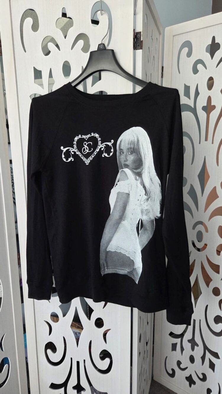 Sabrina Carpenter Short n Sweet Tour  Merch Long Sleeve T Shirt Small NWOT Black